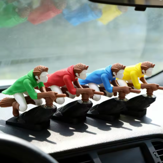 MiotłaCzarodzieja™ – Ruchoma Ozdoba na Deskę Rozdzielczą w Stylu Magicznego Świata